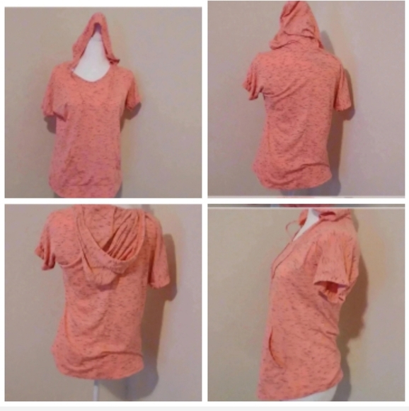 🍭Host Pick 🌺Pink top with kangaroo pocket and hoodie - Picture 1 of 9
